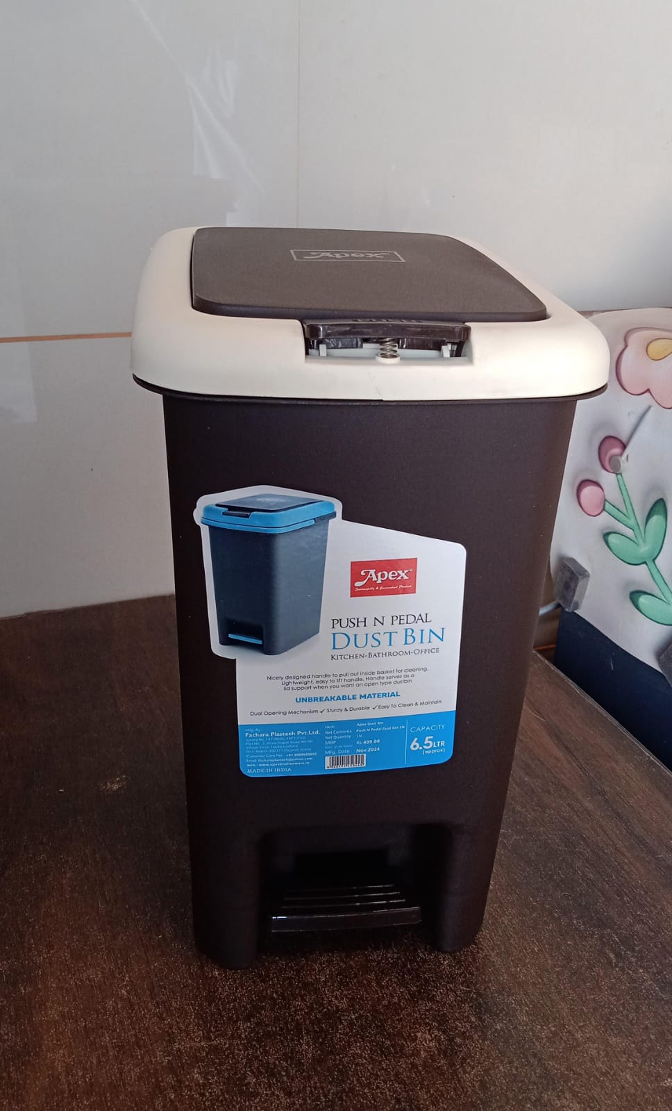 Apex Plastic Push N Pedal Dust Bin 6.5 Liters (1 Pc / Mix Color)